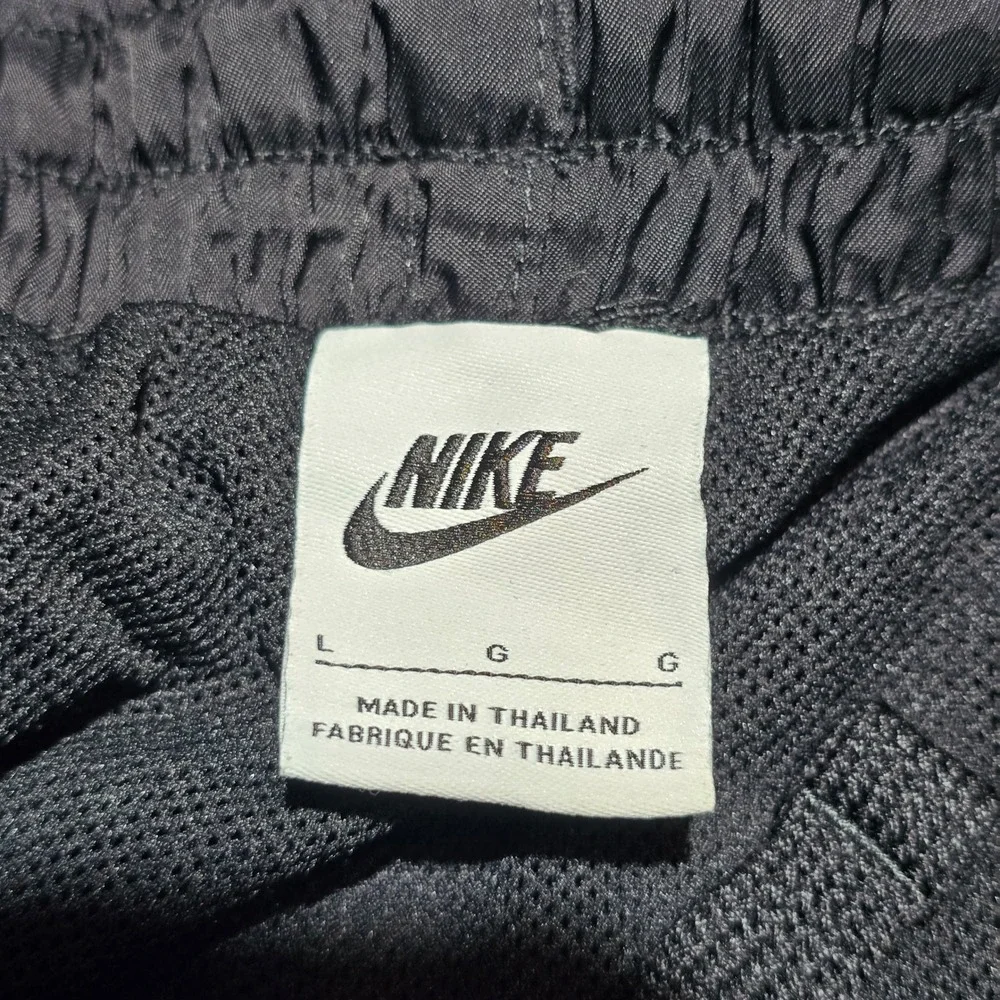 Nike Kids Black Athletic Shorts White‎ Logo Elastic Waist Activewear Large
